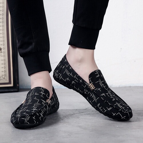 2025 New Summer Korean Trend Men's Bean Bag Shoes Spiritual Youth Social Shoes Lazy Shoes Men's Students Versatile
