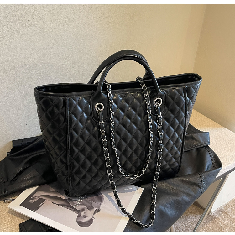 European And American Lingge Bag New Large Capacity Chain Bag Fashionable And Versatile Handheld Single Shoulder Tote Bag_voghion.com
