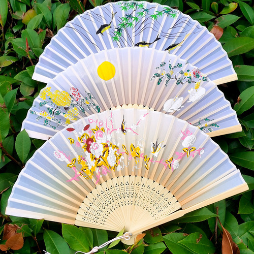 New style ancient-style folding fan for women, classical ancient costume with tassels, silk dance fan, antique summer and spring matching Hanfu fan