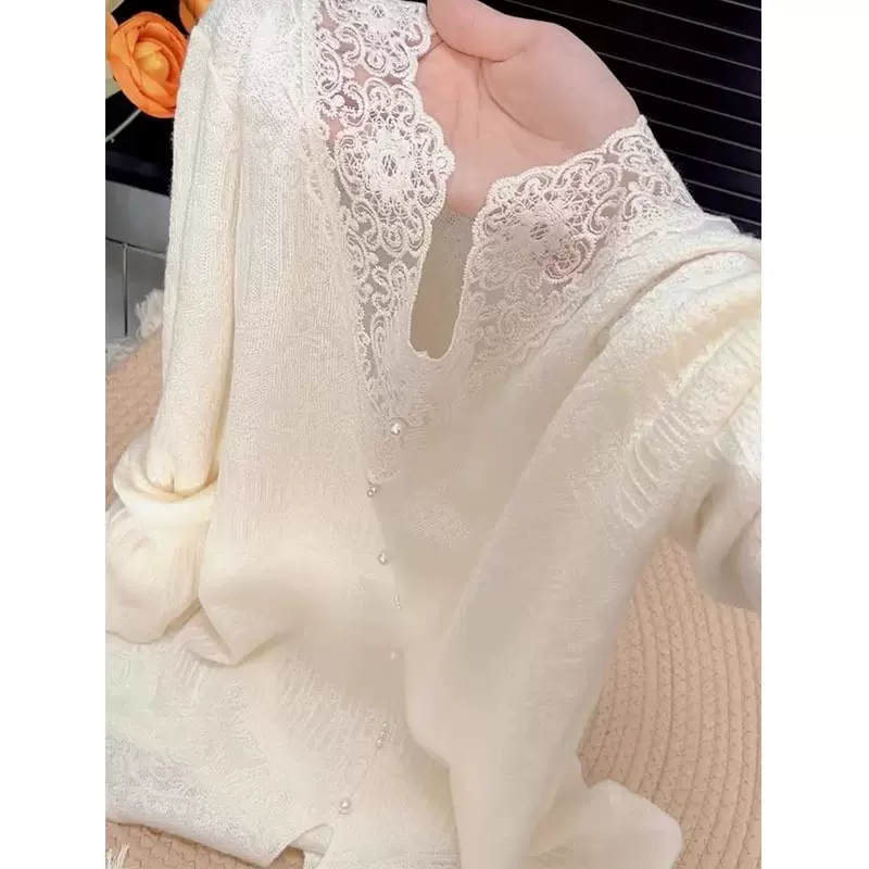 杏色蕾丝针织衫高级感钉珠设计百搭气质温柔薄款长袖上衣早秋2025