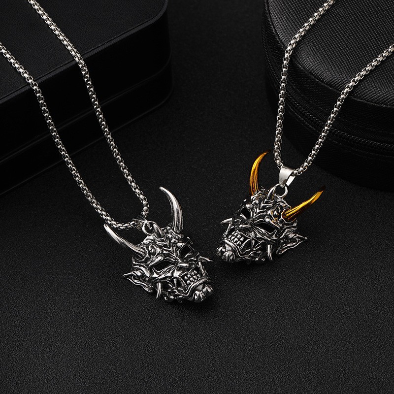Dragón y Amazon transfronterizos nuevos colgantes retro fantasma rey fantasma samurai máscara esqueleto collar joyas