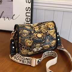 2025 新しい刺繍キャンバスショルダークロスボディバッグ多用途カジュアル漫画クマバッグワイドショルダーストラップ通勤小さな正方形バッグ