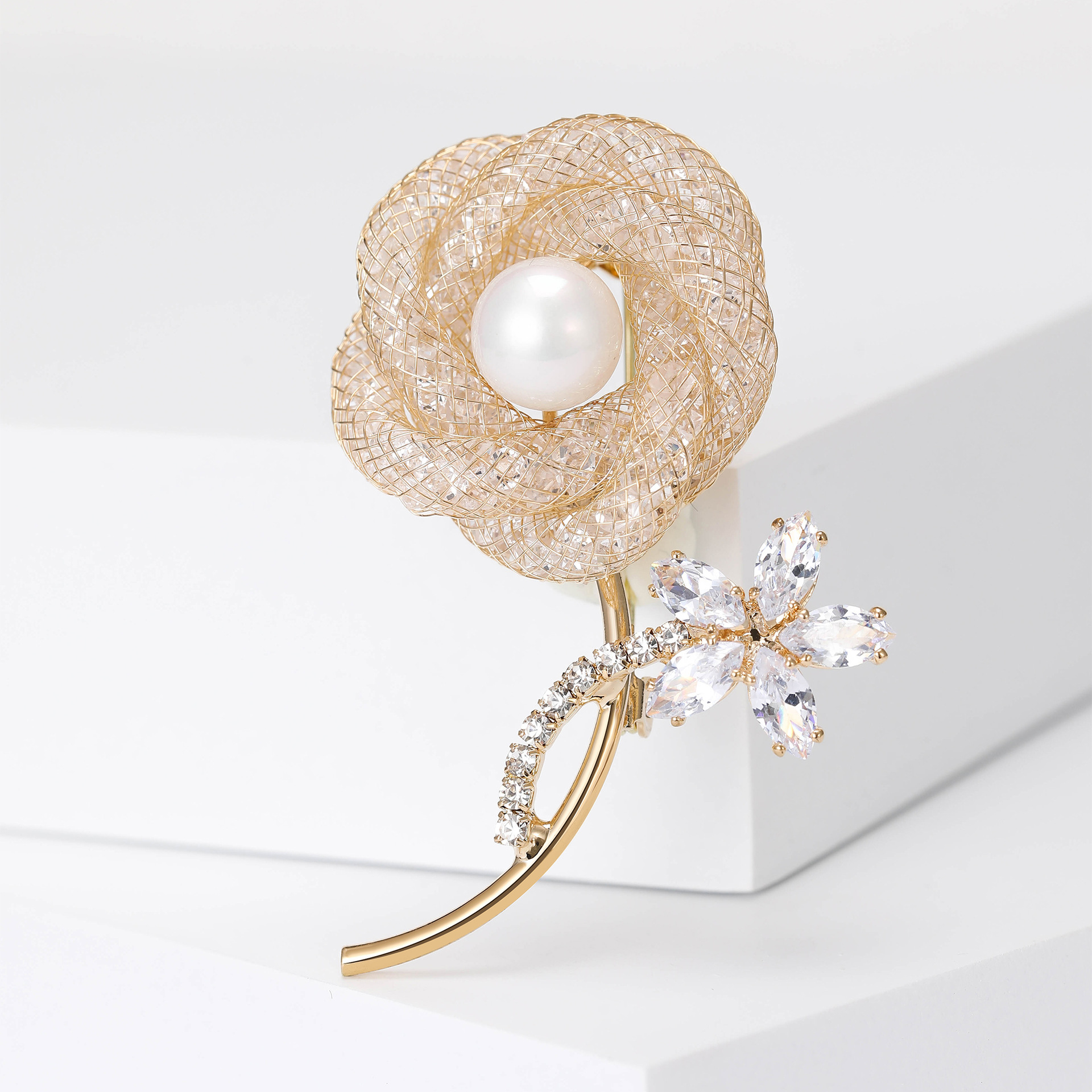 Alloy Material Elegant Pin Flower Alloy Artificial Pearls Rhinestones Women's Brooches