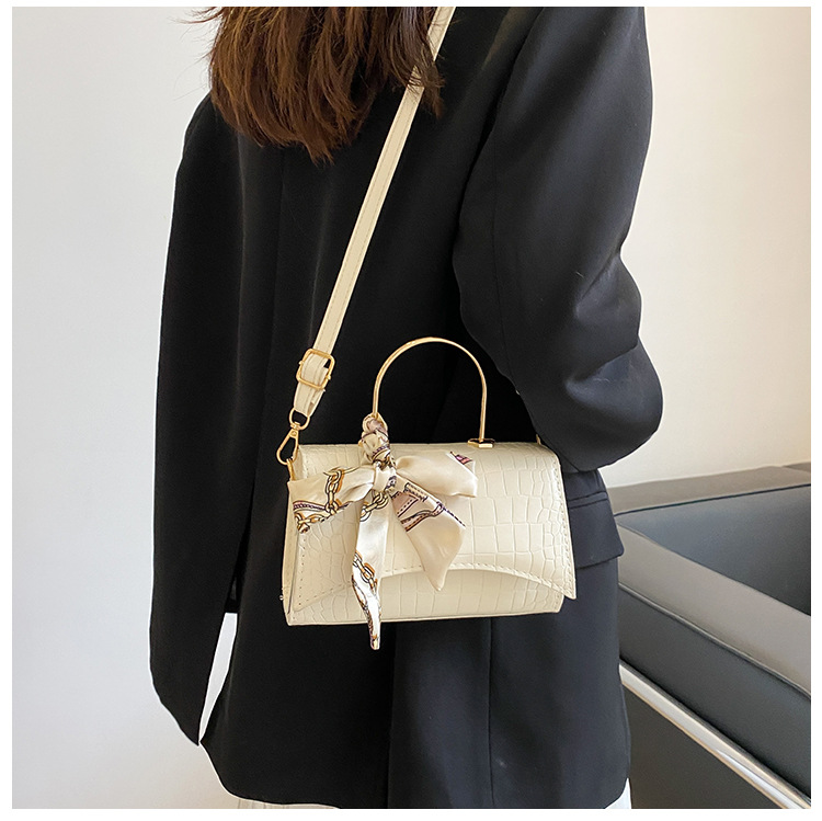 New Trend Fashion Candy Color Underarm Bag Casual One-shoulder Small Square Bag display picture 15