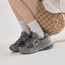 新百伦酷跑经典轻奢百搭运动鞋休闲百搭情侣款网面透气休闲运动鞋