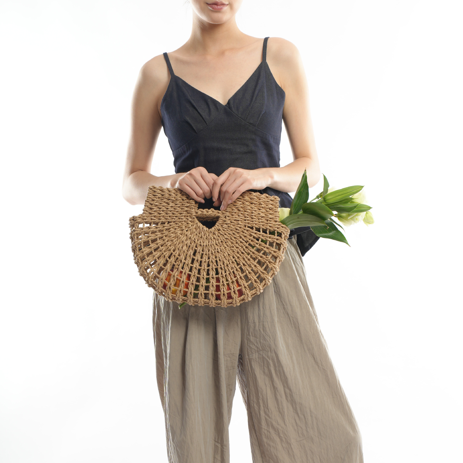 Paper Material Solid Color Pattern Women's Medium Paper Solid Color Vacation Straw Oval Open Handbag