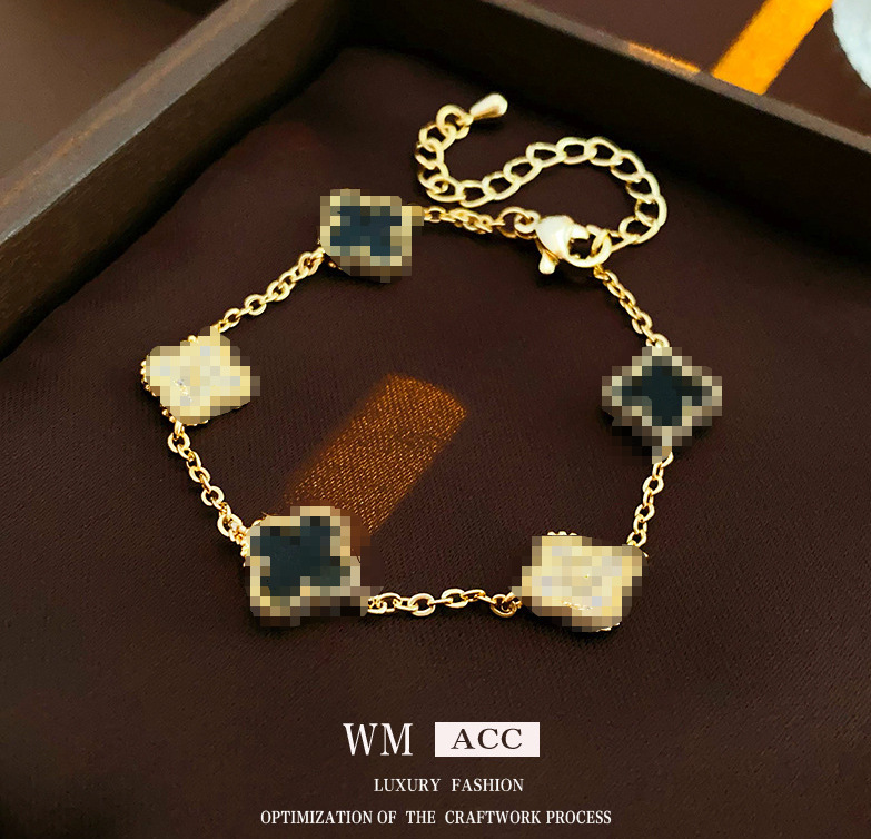 Pulsera acrílica de circonita de trébol de cuatro hojas chapado en oro real de 14k