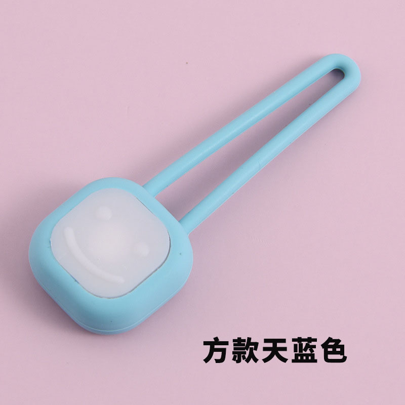 Luz LED para mascotas, colgante de silicona para perros, luz para pasear perros por la noche, luz antipérdida para viajes nocturnos, etiqueta para perros, luz fluorescente para exteriores