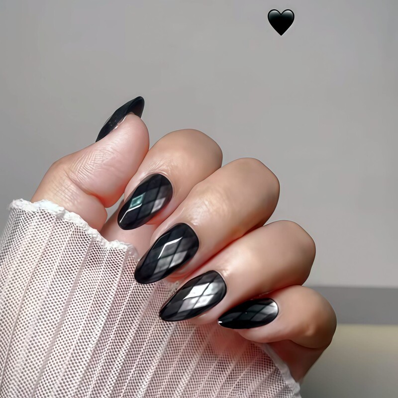 24 Pieces of Rhombus Surface Black Uv Plated Glitter Nails Personalized Wearable Nails European and American Fashion Ins Same Style