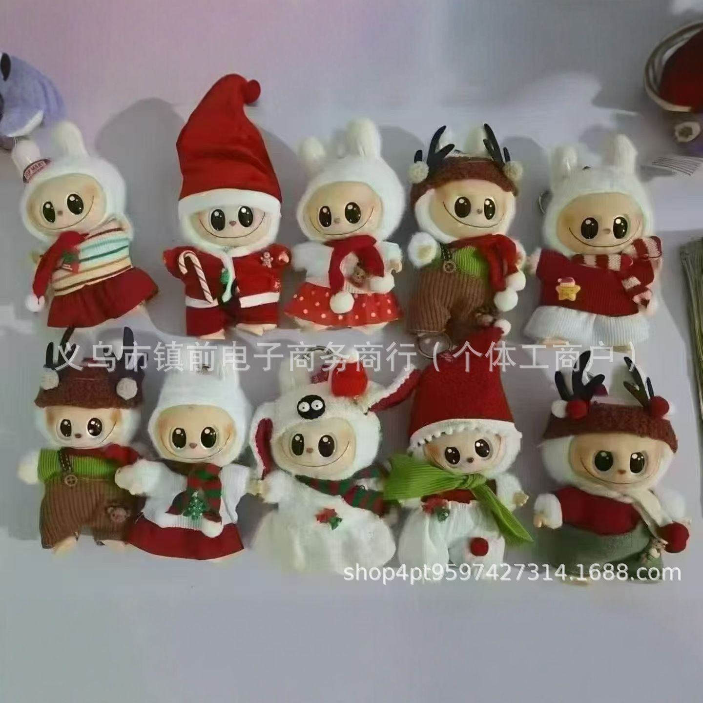 泡泡玛特拉布布圣诞系列挂件钥匙扣公仔毛绒玩具挂饰创意礼品配饰