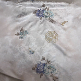 ����ʽ�����Ứ����ɫ���A�h�����b���Ͻ������χ��L�R��ȹ����