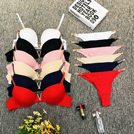 文胸套装;调整型文胸;女士三角裤
