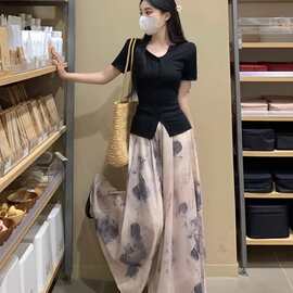 新款设计感高腰垂感阔腿裤裙显瘦