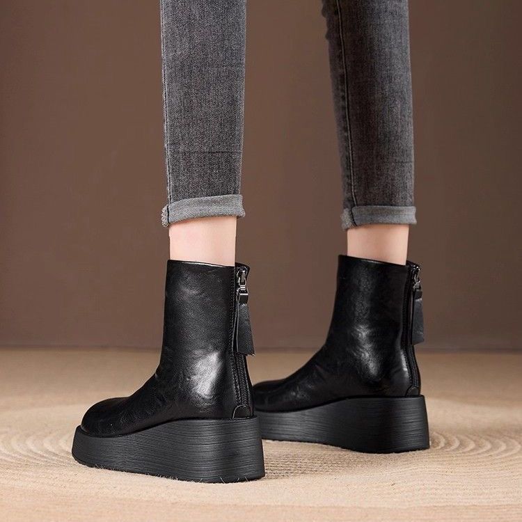 欧伦啄木鸟2025百搭马丁靴时尚舒适秋冬女靴女鞋厚底短靴雪地靴