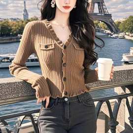 2024秋冬甜辣妹咖色v领修身针织打底开衫女毛衣设计感长袖上衣女