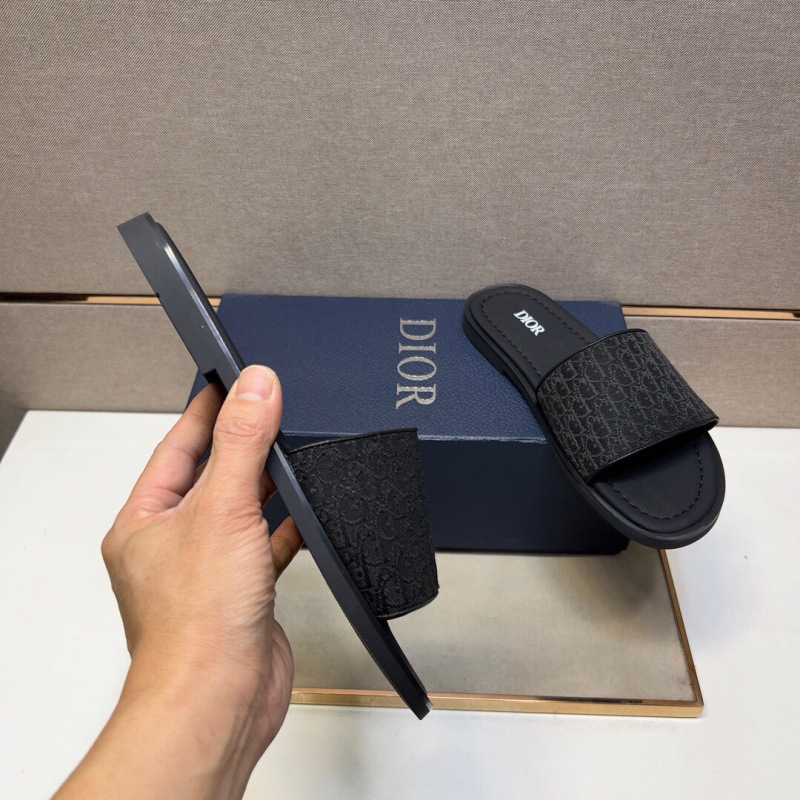 2025 nuevo estilo de gama alta tendencia personalidad chanclas moda casual hermosas chanclas todo fósforo zapatillas de comercio exterior