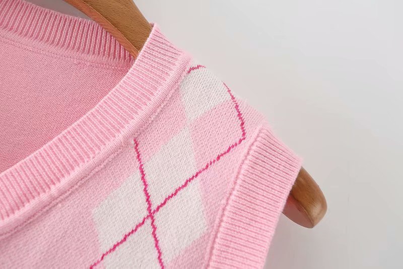 Pink Grid Knitted Sleeveless Vest NSAM43351