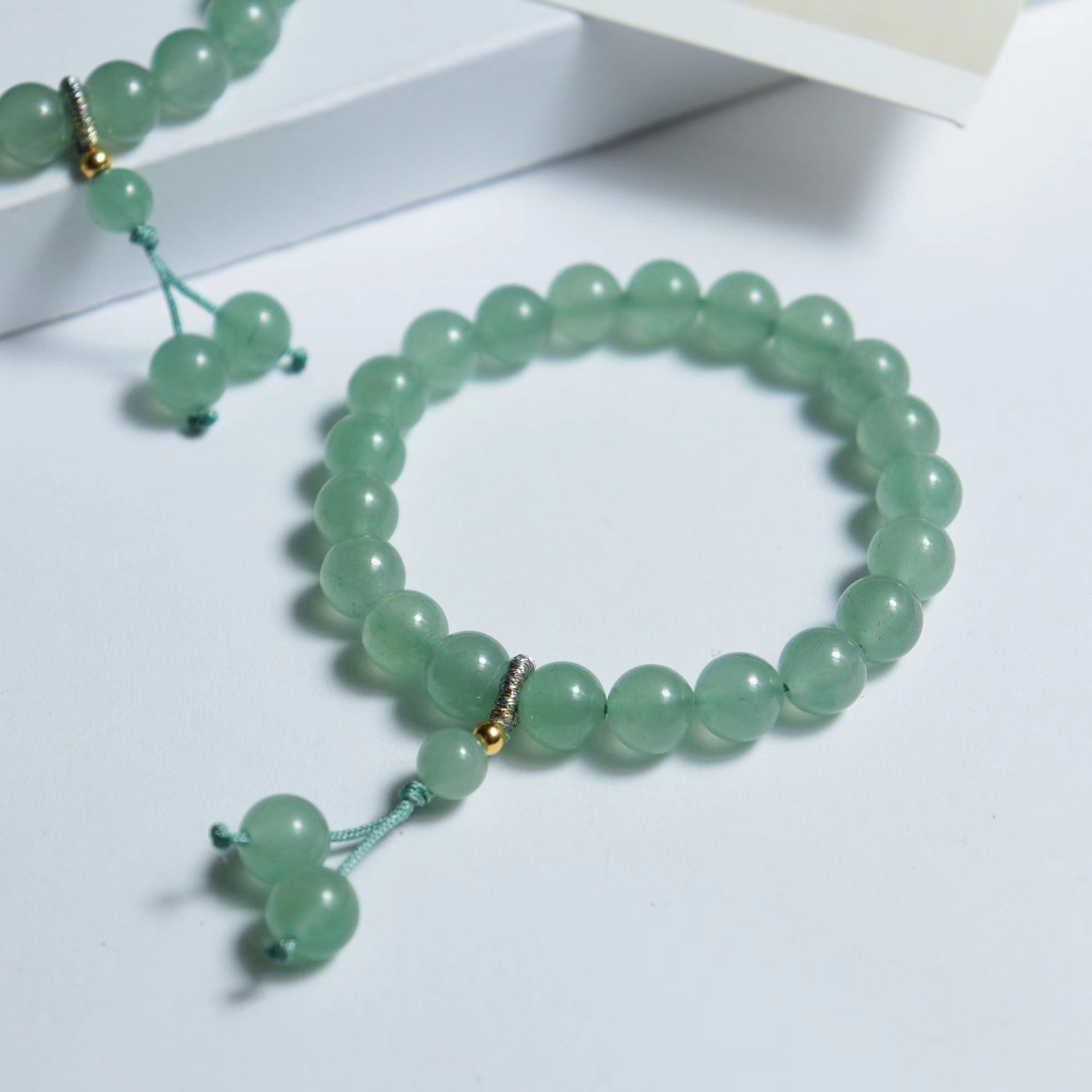 동글 옥 녹색 구슬