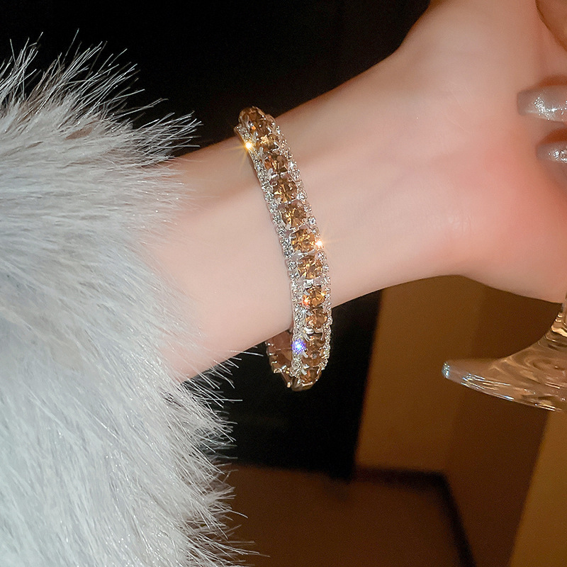 ZIRCON cuadrado pulsera ajustable Mujer simple luz de lujo pulsera moda personalidad temperamento Joker Senior Sentido de mano adornos hembra
