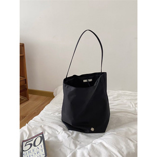 The*Row������ˮͰ��N/S ParkTote�����������ذ�Nylon�μ������