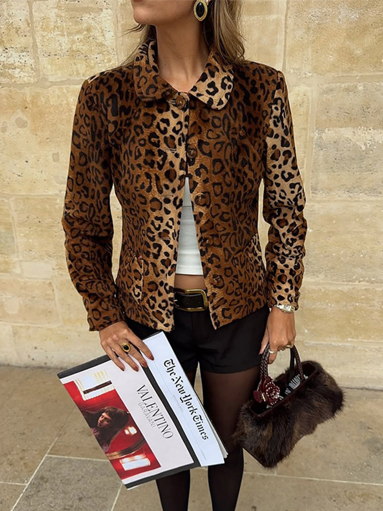 Chaqueta Corta de Lana de Poliéster con Estampado de Leopardo y Botones
