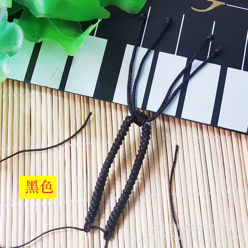 黑色不带尾珠金刚结手链1