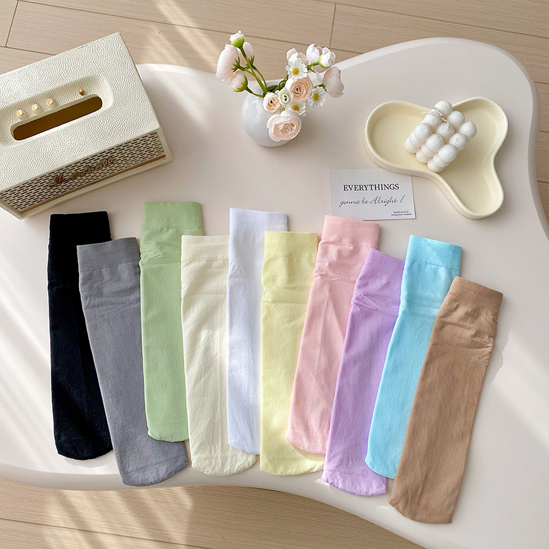 La primavera y el verano delgados calcetines de hielo de terciopelo de color sólido calcetines de pila macaron color a juego largo estilo japonés calcetines de estudiante de media pantorrilla