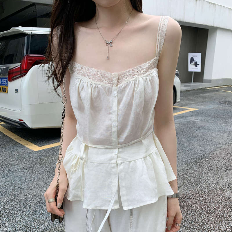 French Sweet Lace Edge Stitching Slim Sleeveless Camisole Women's Summer 2025 New Unique and Beautiful Top