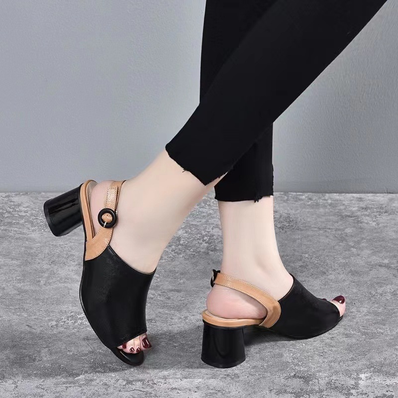 Sandal nữ quai ngang da mềm mũi hở gót vuông phong cách La Mã — Màu be