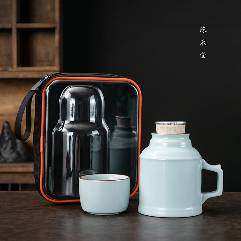 Ceramic teapot for home use