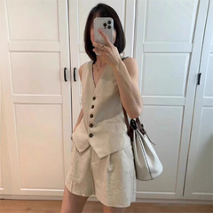 亚麻马甲短裤套装女装两件套2025夏新款气质无袖棉麻西装背心外套