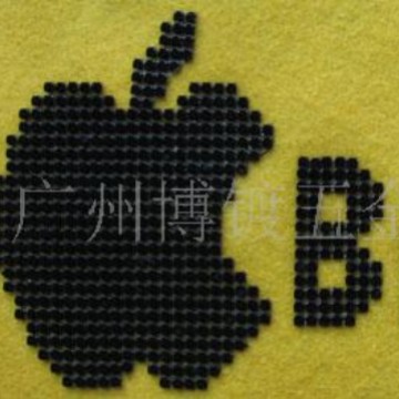 厂家烫图烫钻情侣字母铝网平片铝珠片字母装饰服装辅料