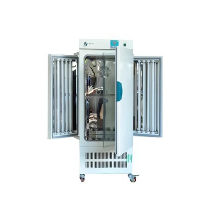 【上海精宏】RQH-250Y程控人工气候箱/250L/600*550*750/50℃