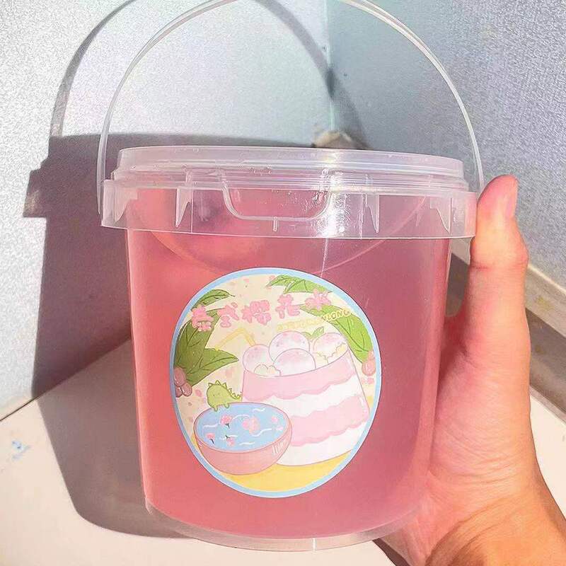Wholesale silicone fake water holding milk non-stick hand decompression toy litchi meat can cover bubble portable bucket bubble Wholesale silicone fake water holding milk non-stick hand decompression toy litchi meat can cover bubble portable bucket bubble