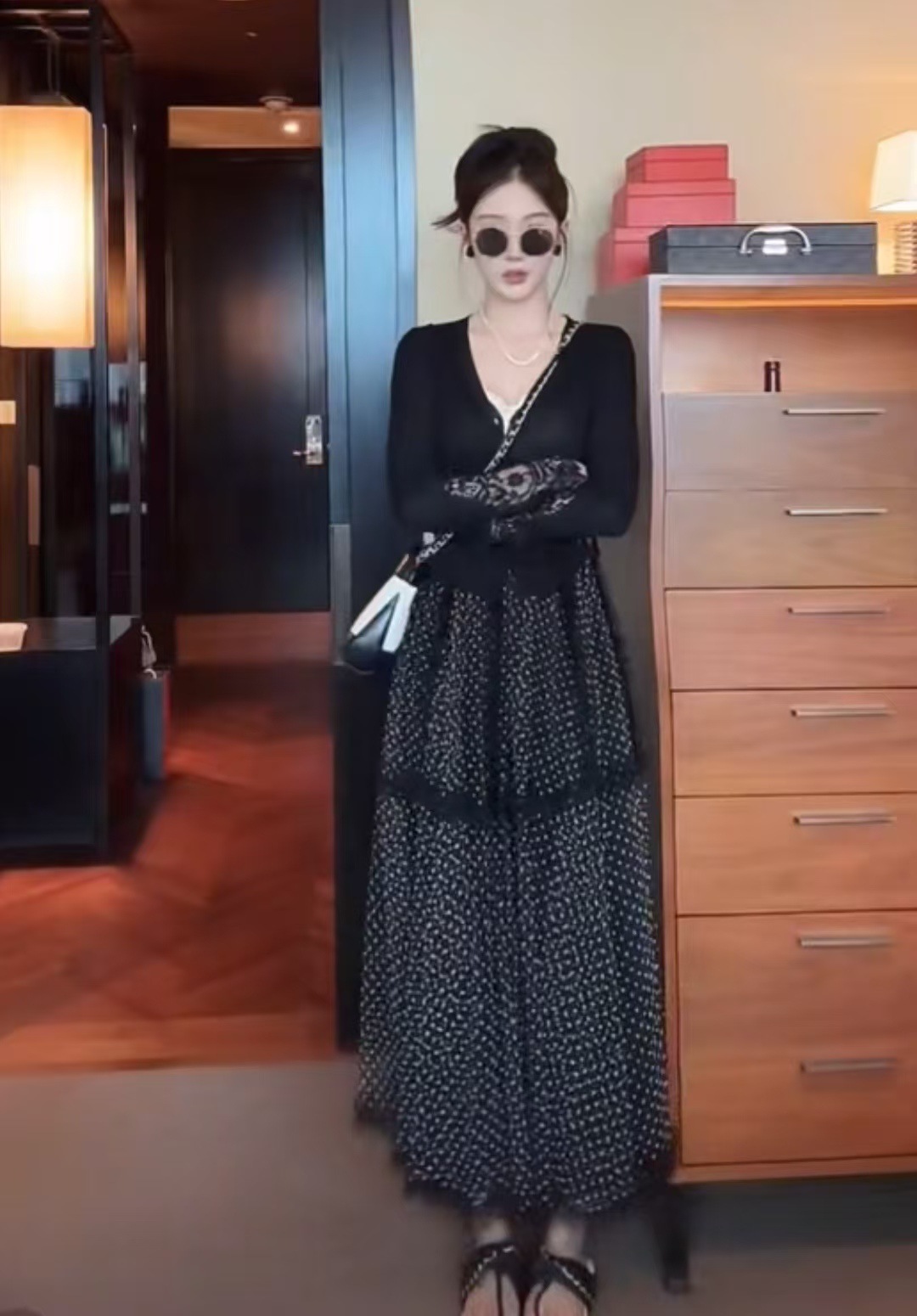 검은색
