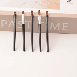 化妆刷、刷包;粉扑、美妆蛋;其他美妆工具