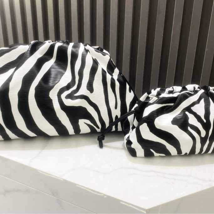 Elegant Zebra Pattern Pleated Clutch Bag For Women Shoulder Style_voghion.com