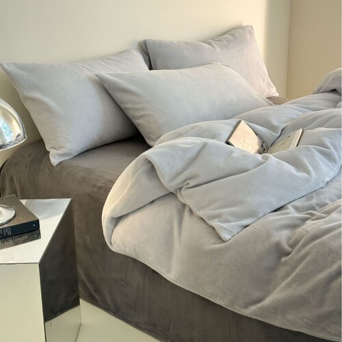 New thickened winter gradient milk velvet four-piece set solid color ins style bed sheet set Nantong home textile wholesale