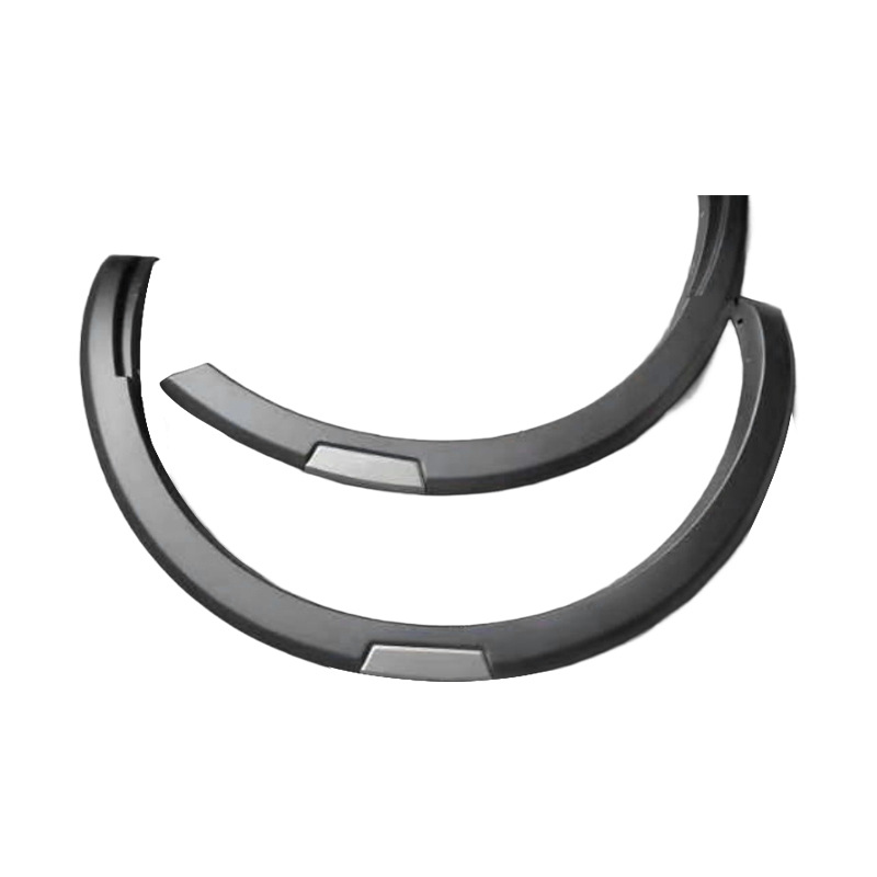 Nissan NAVARA – Nissan Wheel eyebrow - 2021-2025-with-silver-trim