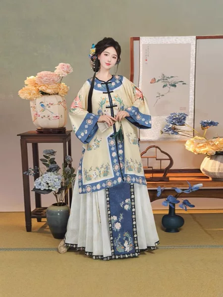 Authentic [Cat God] Qing Dynasty Women's Traditional Clothing Set with Round Neck and Retro Style