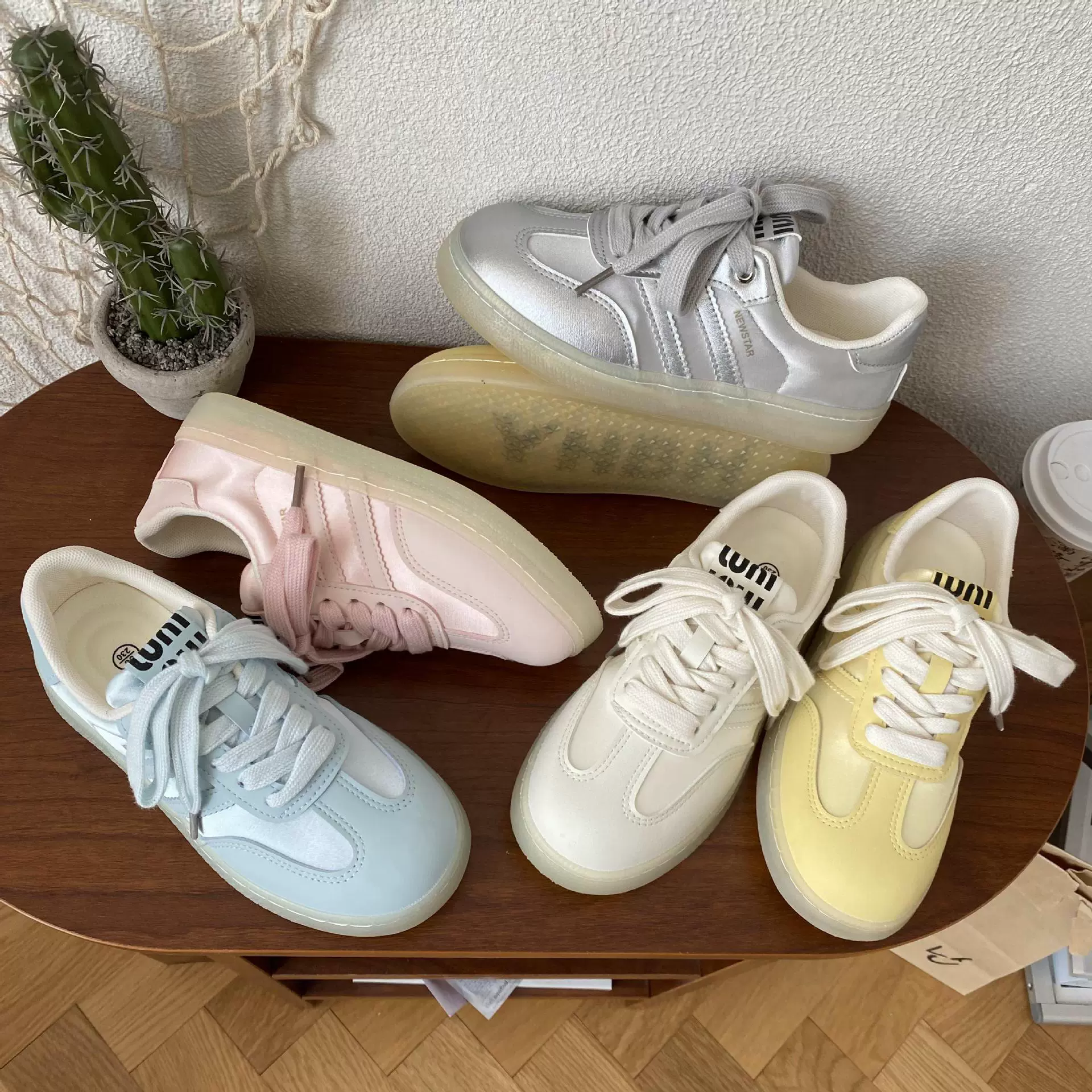 Dexun Shoes Женские туфли 2024 летняя новая мода плоская подошва тонкие комфортные повседневные спортивные походные ботинки 5286