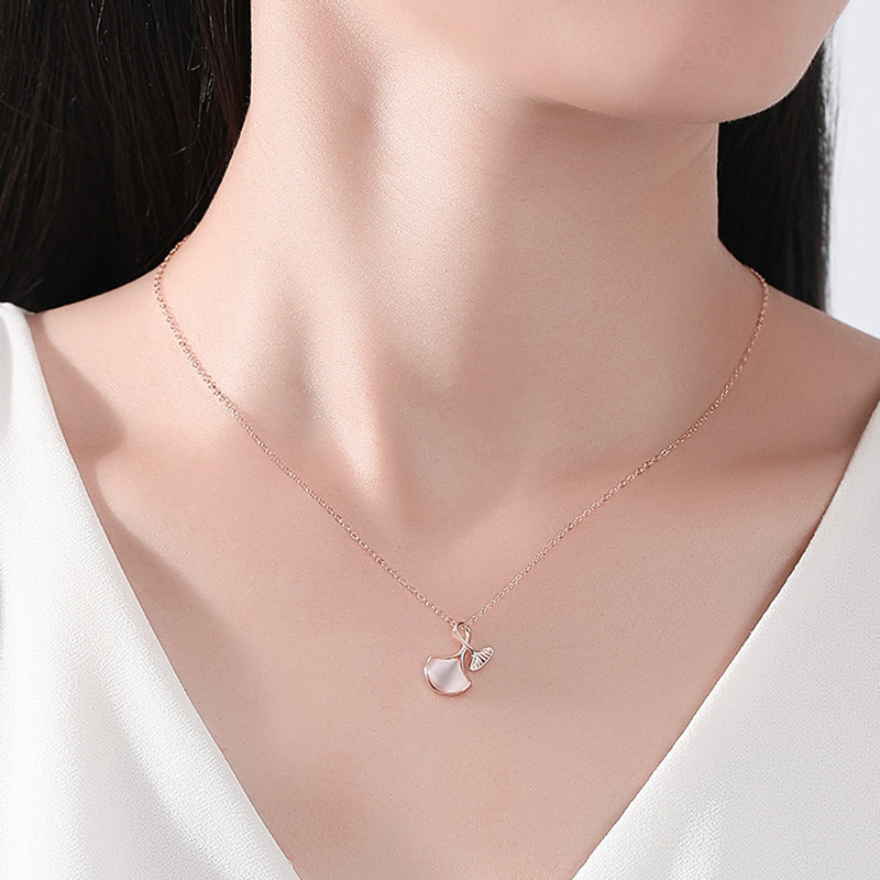 Sansheng Lucky blanco fritillary albaricoque collar de la hoja de las mujeres Luz de lujo simple clavícula cadena sentido s925 plata todo-fósforo de la joyería