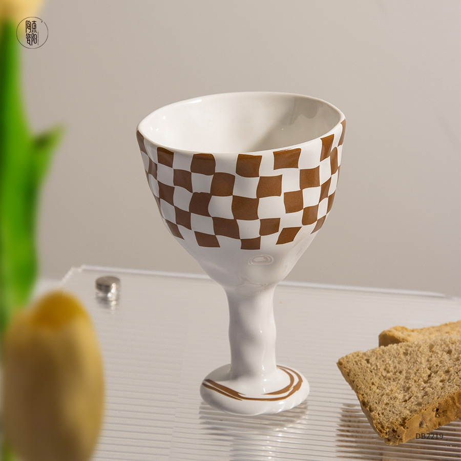 ��ʽ���̸��մɱ�����ֵ�ڰ׸��Ӹ߽ű�������Ʒ�մɾƱ���ʿ����