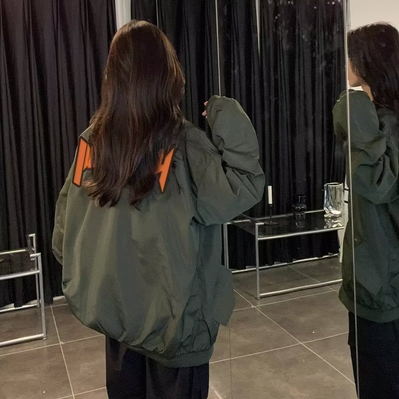 野球服のコートの女性の春秋のアメリカのカップルの大衆のデザイン感があります。|undefined