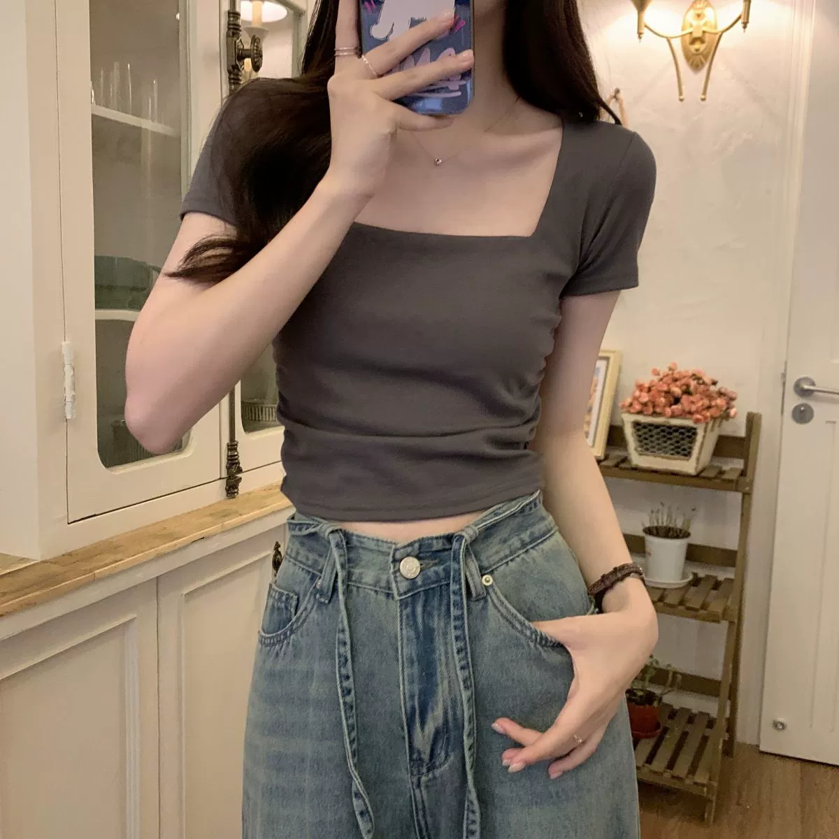 Внешняя торговля через границы 2025 новый квадратный воротник с короткими рукавами футболка женская летняя корейская версия тонкая тонкая темпераментная рубашка ins