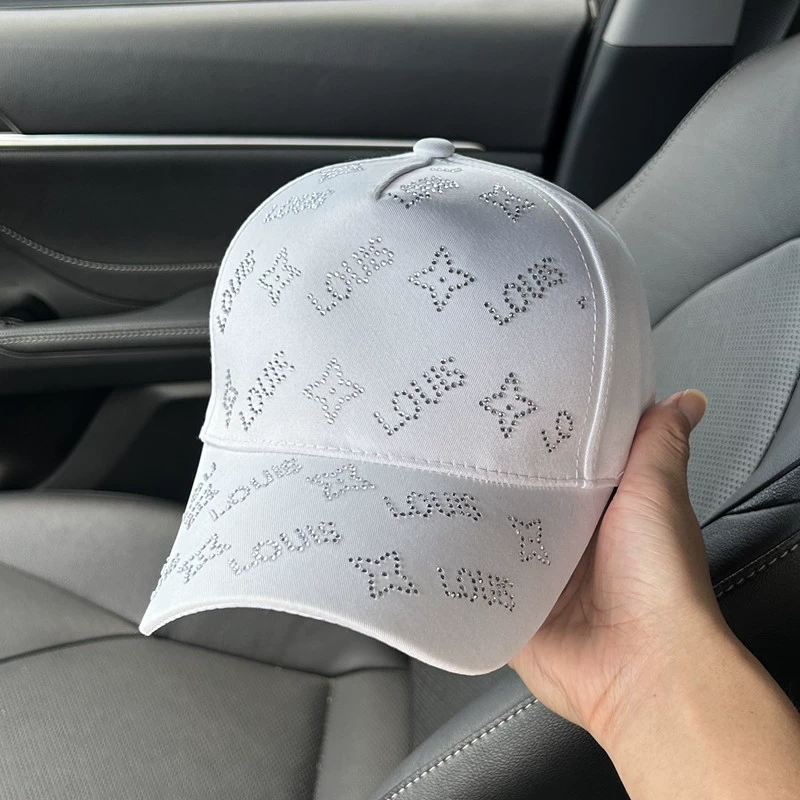 Корейская кепка-утконос со стразами для женщин, новая весенне-летняя повседневная универсальная модная бейсболка, солнцезащитный козырек и солнцезащитная шляпа.