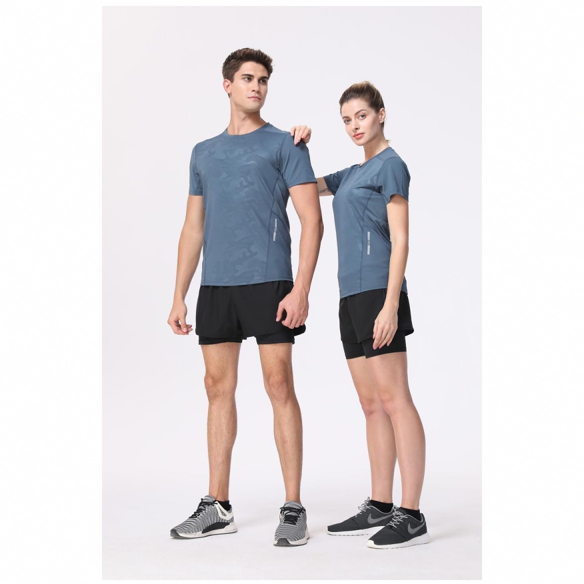 Ropa de carrera de cuello redondo secado rápido camiseta de mangas cortas diy pequeño lote de ropa de trabajo de hombres y mujeres impresión logotipo camiseta publicitaria