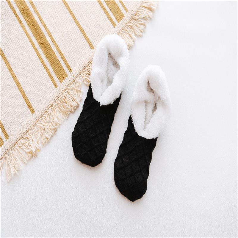 Calcetines de piso de las mujeres de lana de cordero de dispensación de color caramelo calcetines de alfombra otoño e invierno cálido calcetines de las mujeres zapatos calcetines