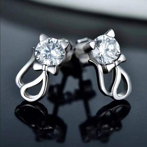 Korean style cat earrings for women, fashionable hollow earrings with diamond earrings wholesale