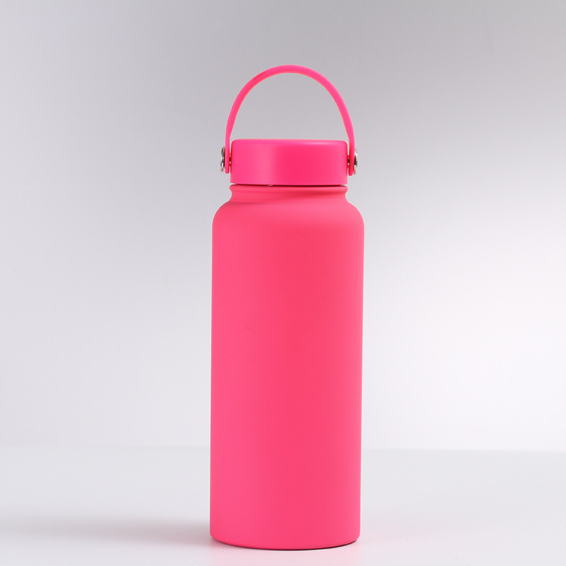 Botella de agua deportiva de gran capacidad transfronteriza, taza aislada al vacío de acero inoxidable 304, botella espacial de pintura de goma portátil para exteriores